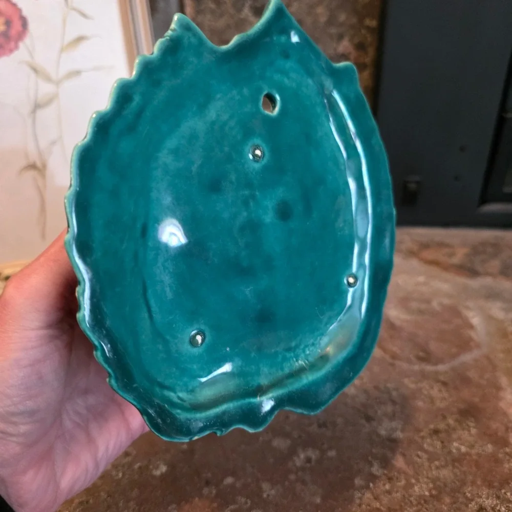 Vintage Ceramic Apple Wall Pocket Red Glazed Fruit Leaf Kitchen Cottagecore MCM